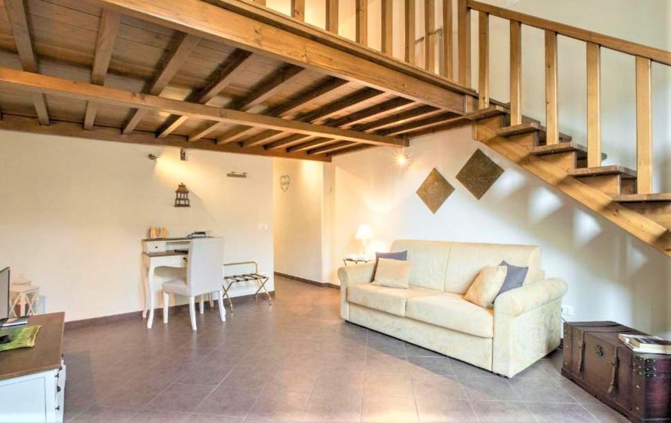 Charming Suite Cavour Heart Of Florence Florença Exterior foto
