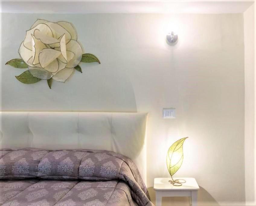 Charming Suite Cavour Heart Of Florence Florença Exterior foto