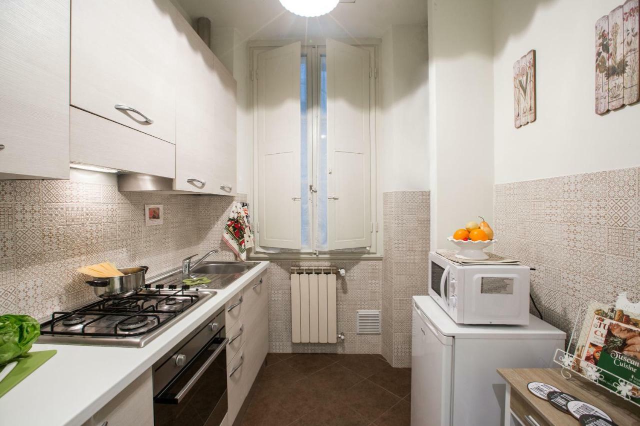 Charming Suite Cavour Heart Of Florence Florença Exterior foto